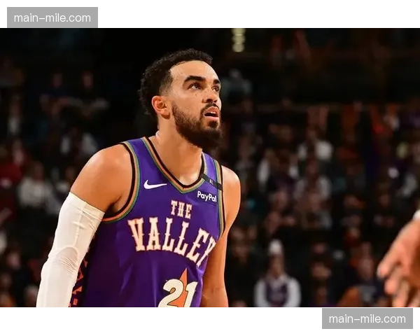 泰厄斯琼斯灰熊时期417助74失误 连续五年助攻失误比领跑